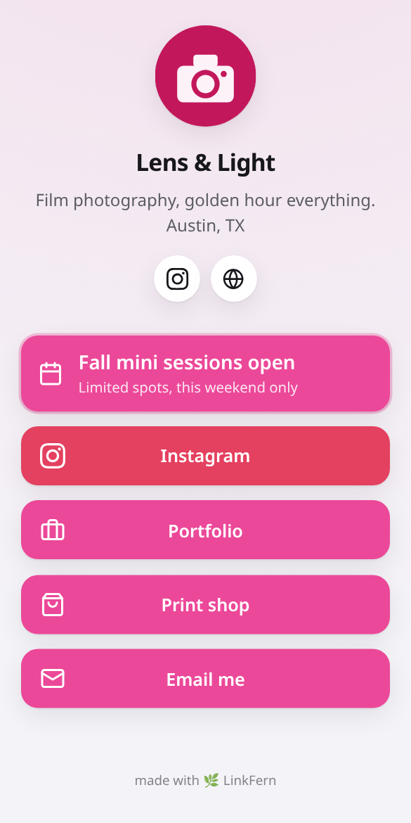 Lens & Light, a photographer's LinkFern page, in the Candy theme